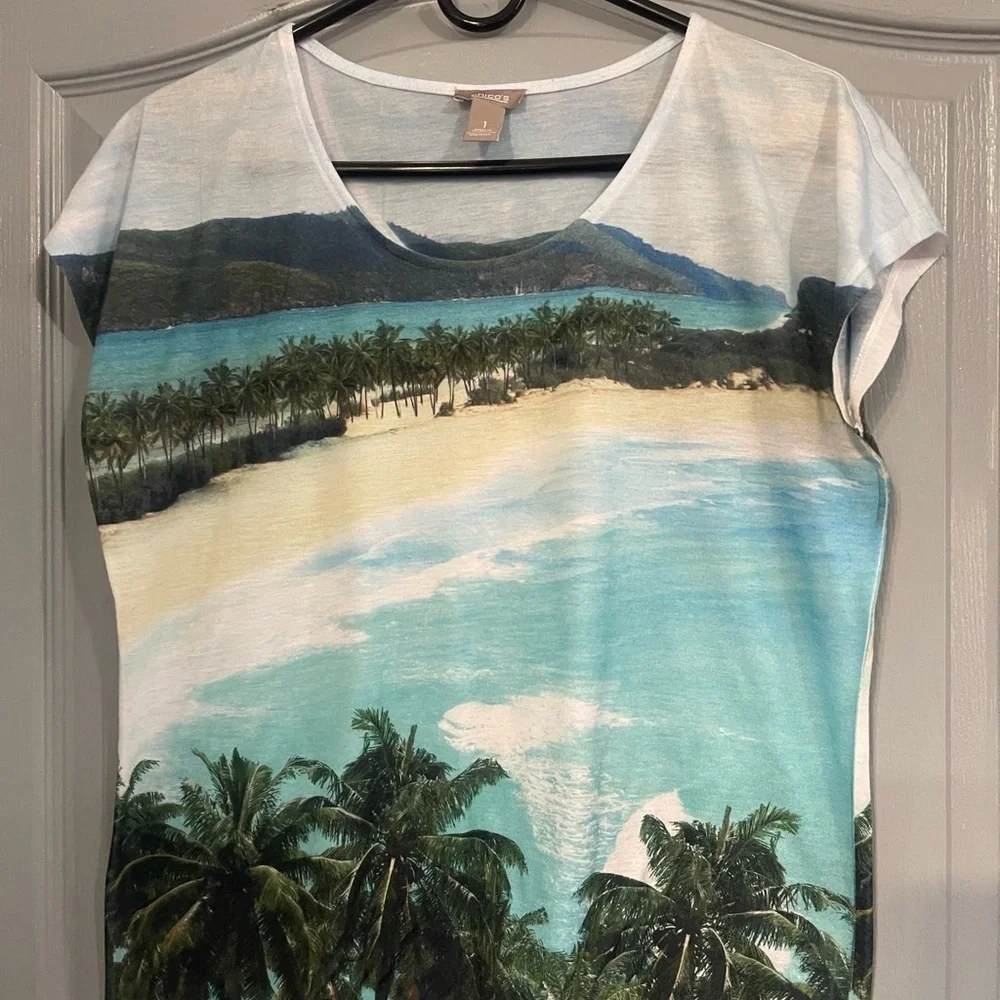 Chico's White and Blue Graphic T-Shirt
